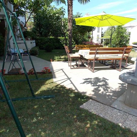 Apartments Cutic Malinska Zewnętrze zdjęcie