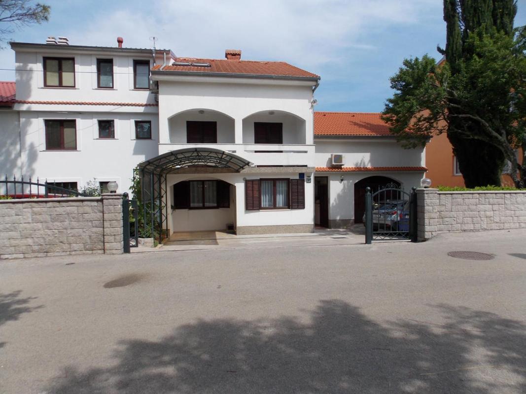 Apartments Cutic Malinska Zewnętrze zdjęcie